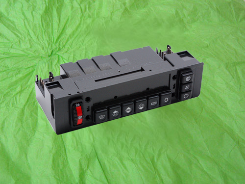 2018300785, Mercedes Climate Control Unit W201, E190 Push Button Control