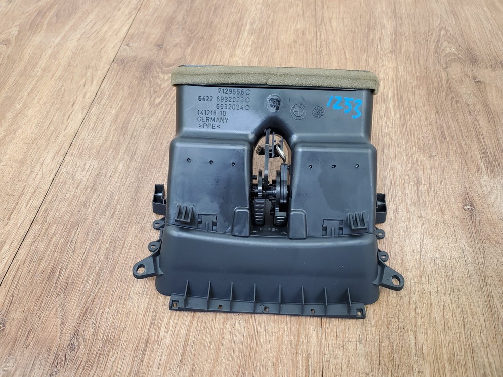 ✅ 07-13 OEM BMW E92 E93 328 335 Interior Central Console Rear Vent
