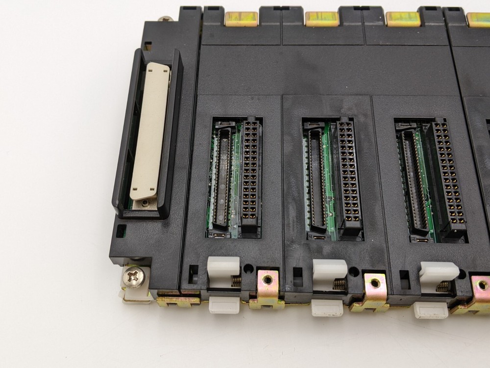 Omron CS1W-BC053 Base Unit CPU Central Processing Unit Backplane CS1 Series