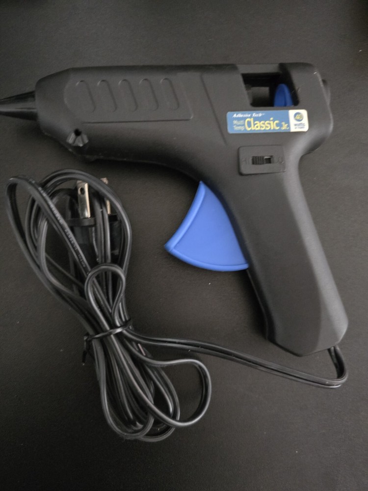 2 HOT Glue GUNS