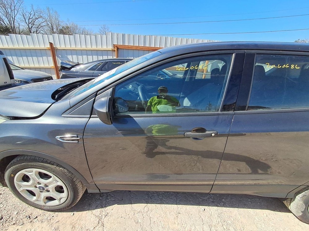 Fuse Box Engine Fits 18 ESCAPE 2745291
