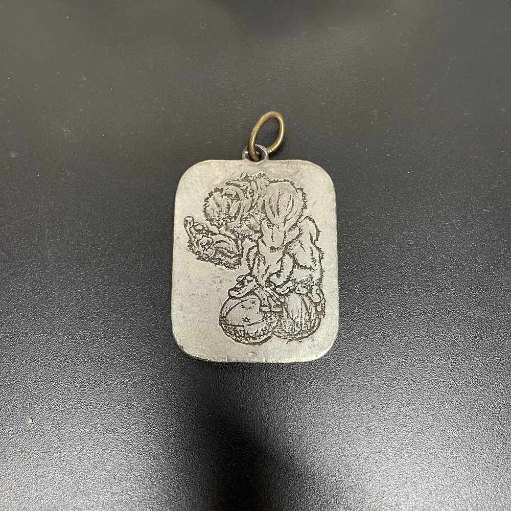 KISS Psycho Circus Tour Vintage Pewter Keychain + 3D Video VHS Tape Merch 1998