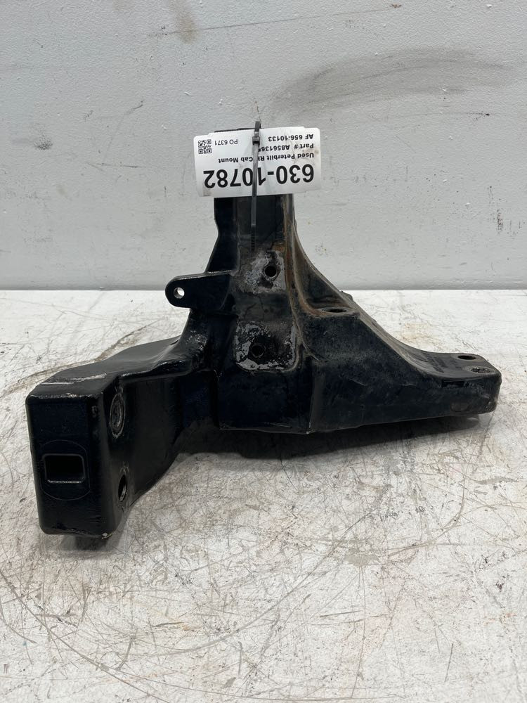 Peterbilt Cab Mount A856136R (630-10782)