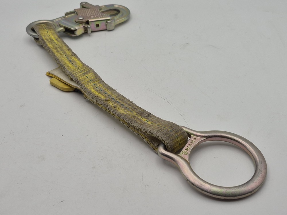 3M DBI SALA 1231117 D-Ring 1.5 FT Extension with Self Locking Snap Hook