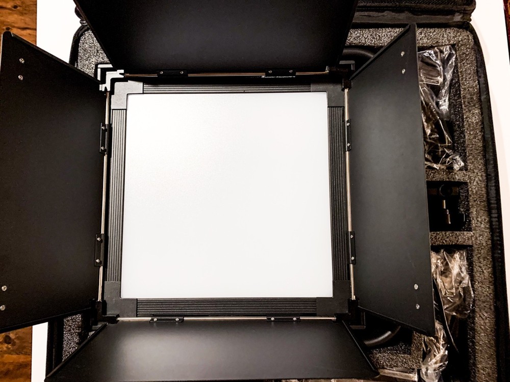 Fotodiox Pro FACTOR 1x1 V-2000ASVL Bicolor Dimmable Studio Light