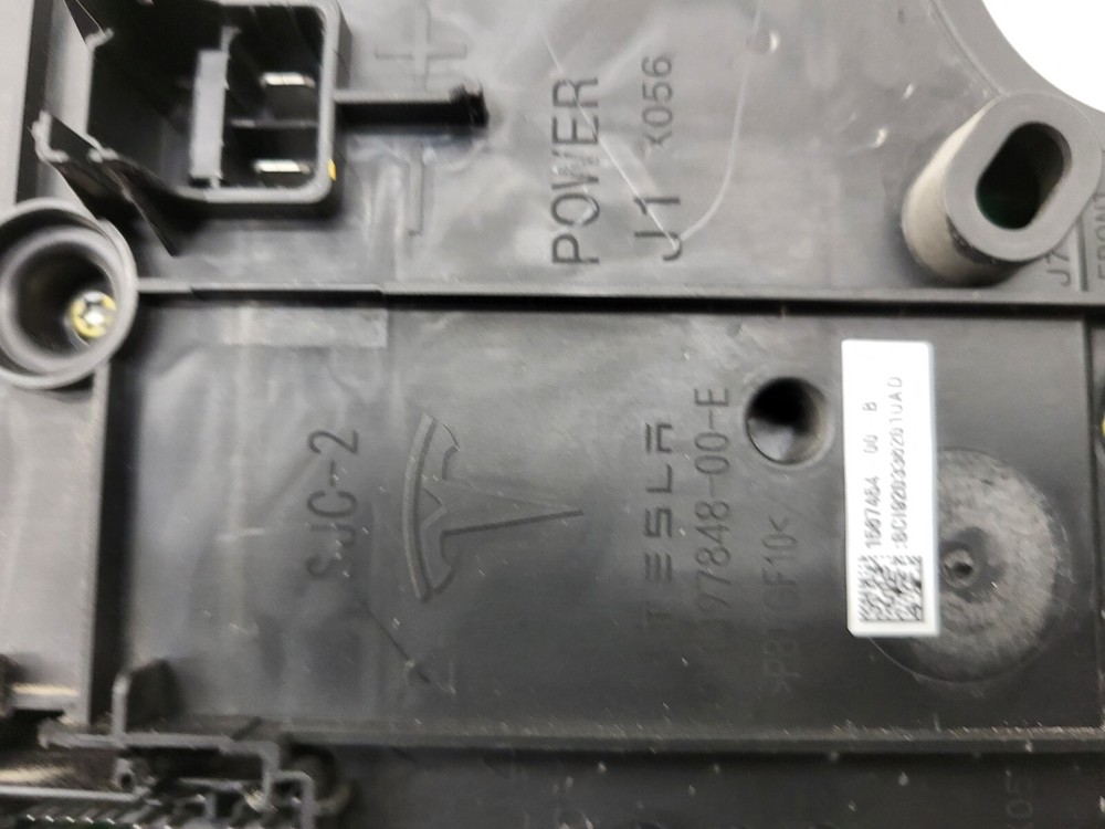 ⭕21-23 Tesla Model 3 Right Low Voltage Controller Electronic Module 1497848-00-E