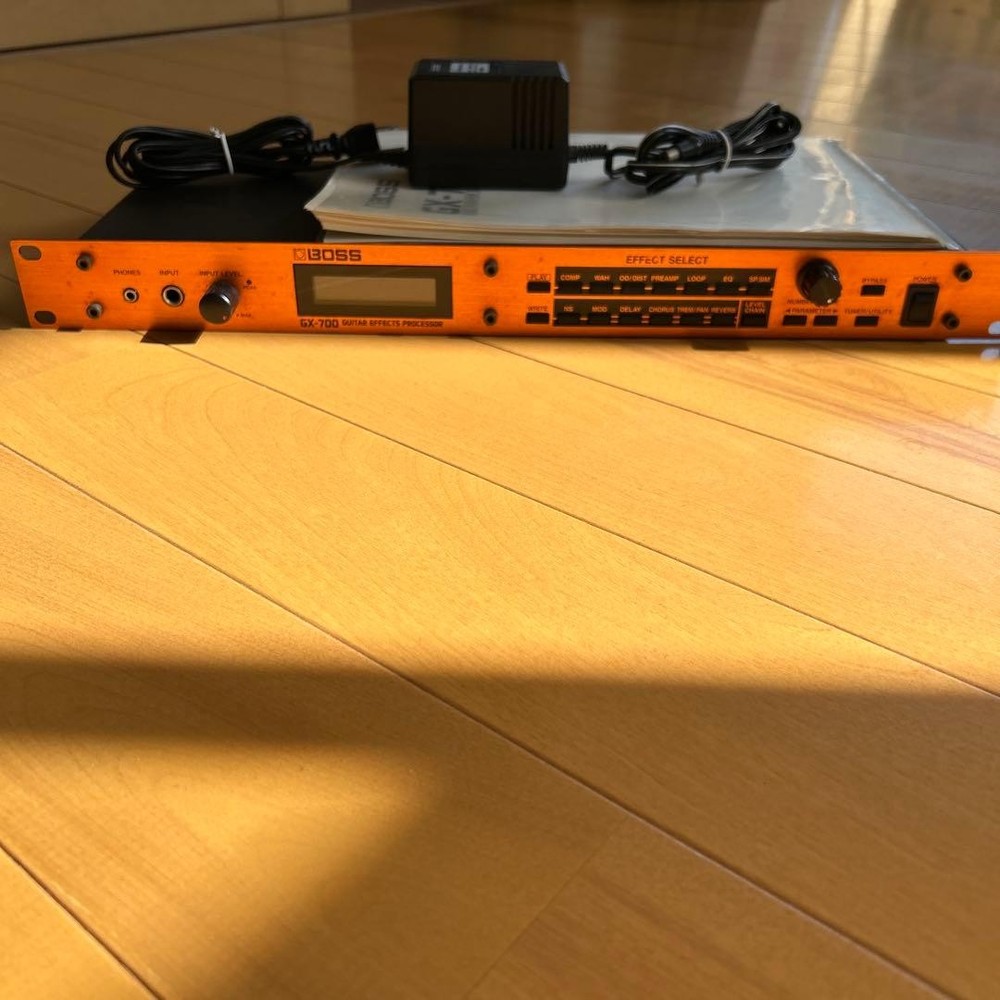BOSS GTX-700 Guitar Effects Processor