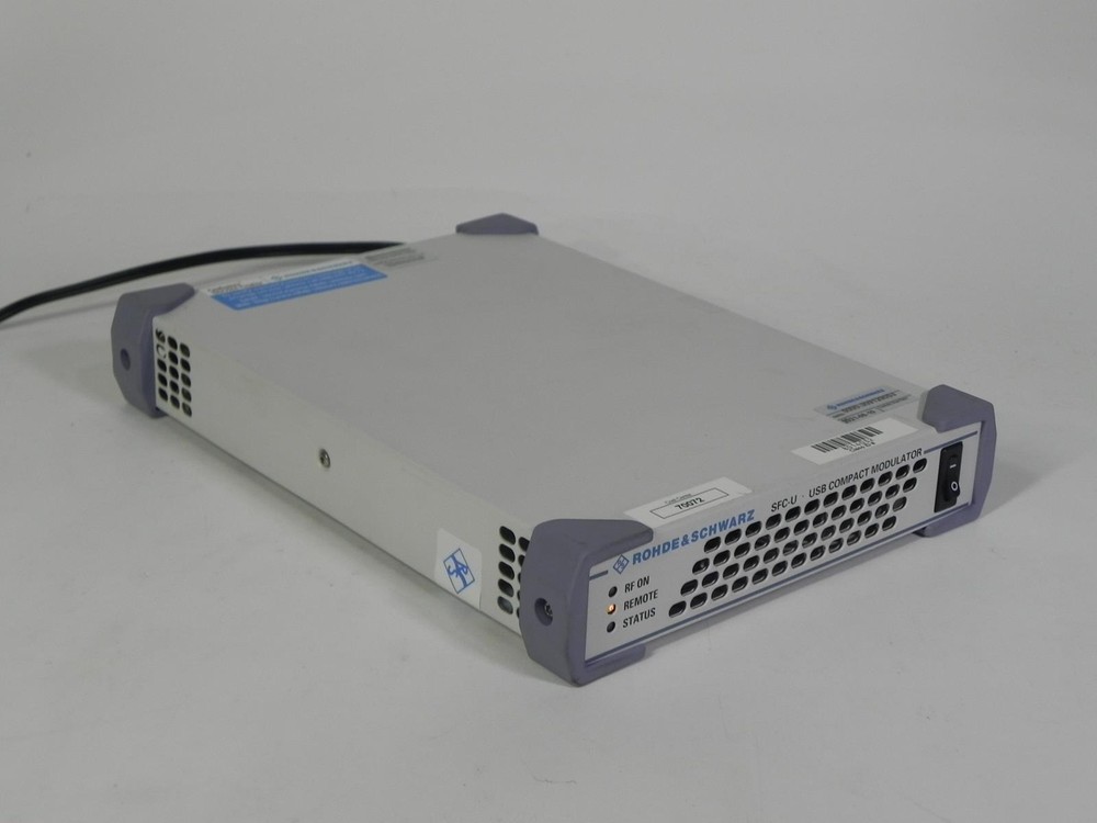 ROHDE & SCHWARZ SFC-U USB Compact Modulator Test Signal Generator