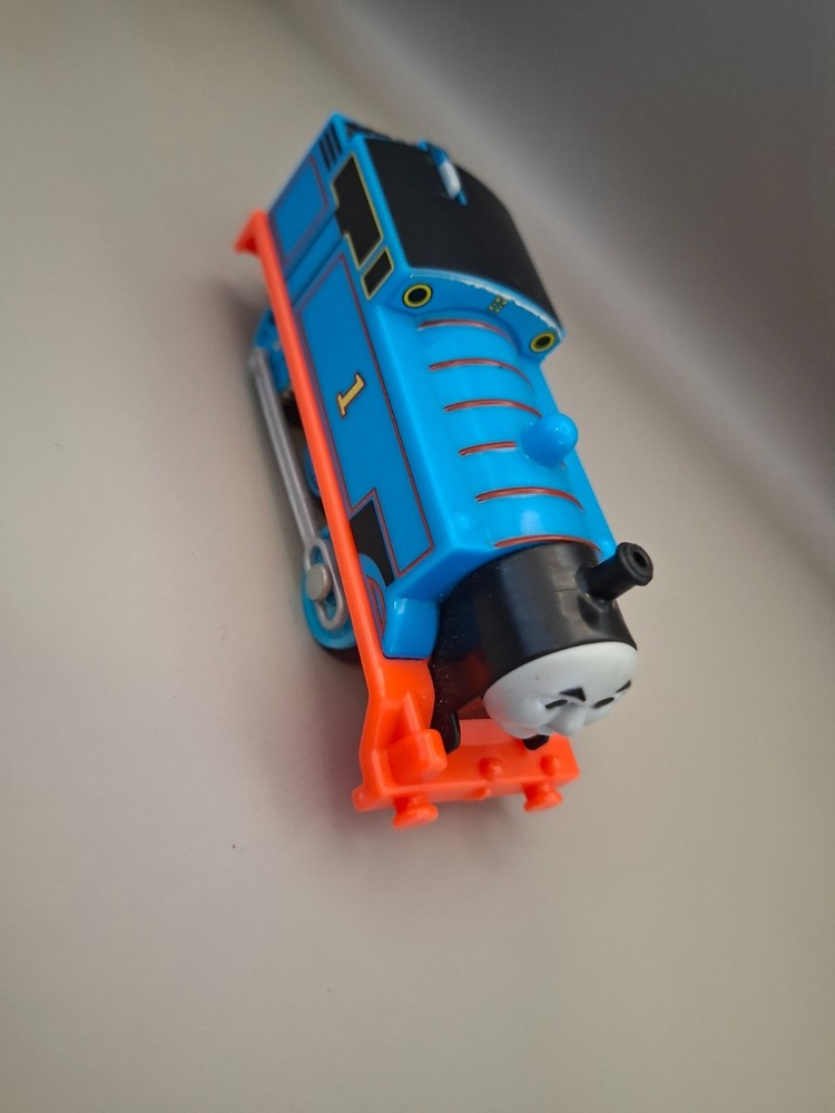 Thomas Hyper Glow Trackmaster Train Motorized - 2017 BLACK LIGHT LED Thomas