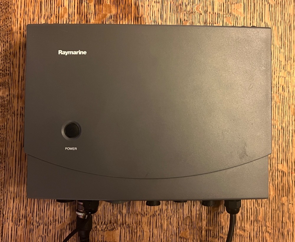 Raymarine E43007 VHF Radio Model 230