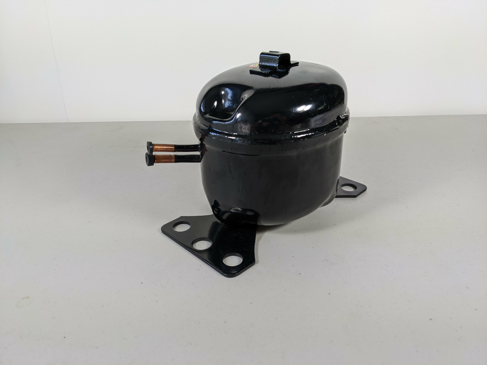 Sikelan QD35Y11G Refrigeration Compressor 1/12HP 229BTU 110-120V R600a LBP