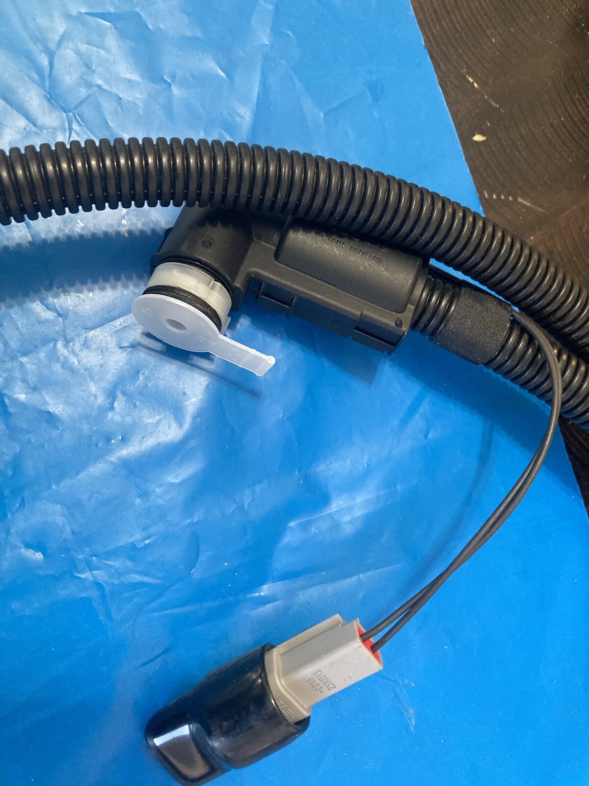 OEM PACCAR M50-6031-71132200 HOSE ASSY-HTD DEF PRESS Kenworth Peterbilt