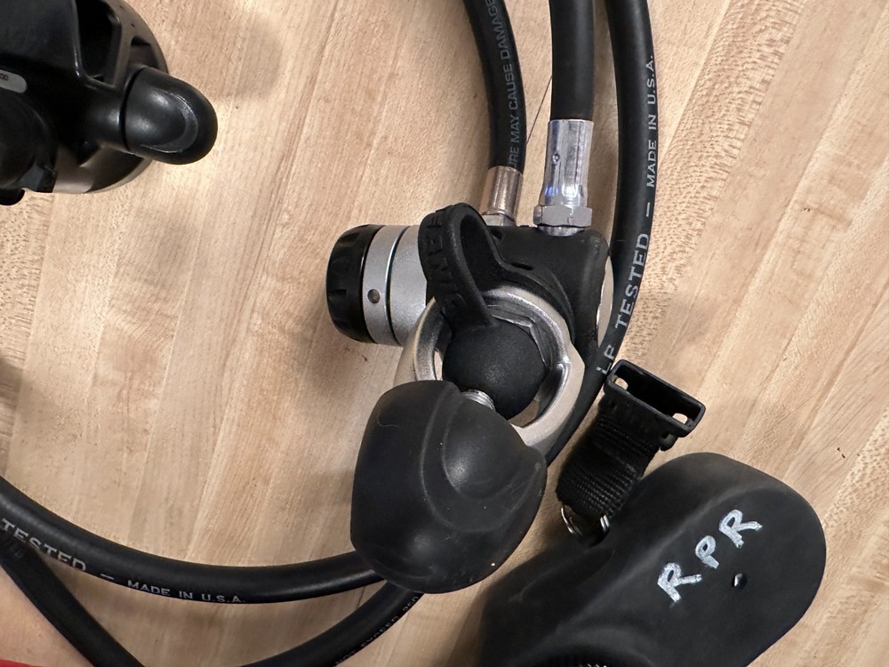 Oceanic GT 3 scuba regulator