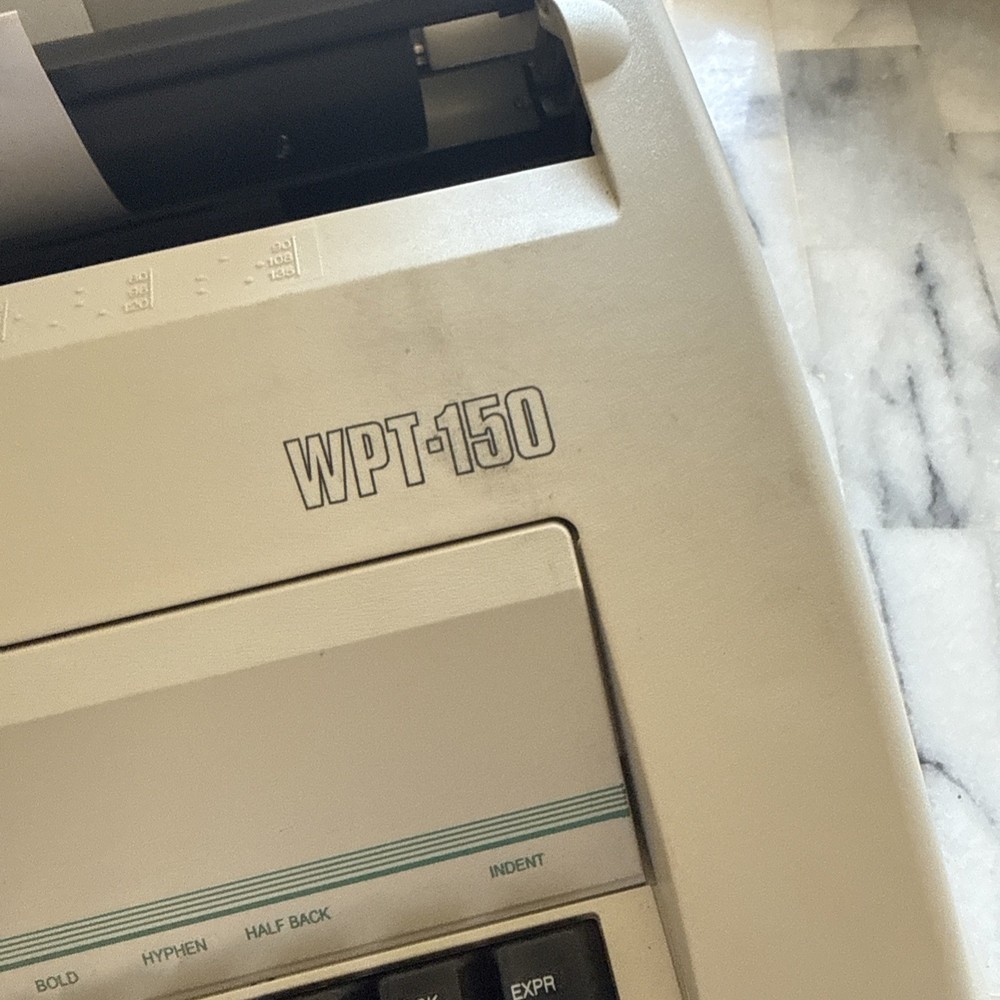 Nakajima WPT-150 Portable Electronic Word Processing Typewriter
