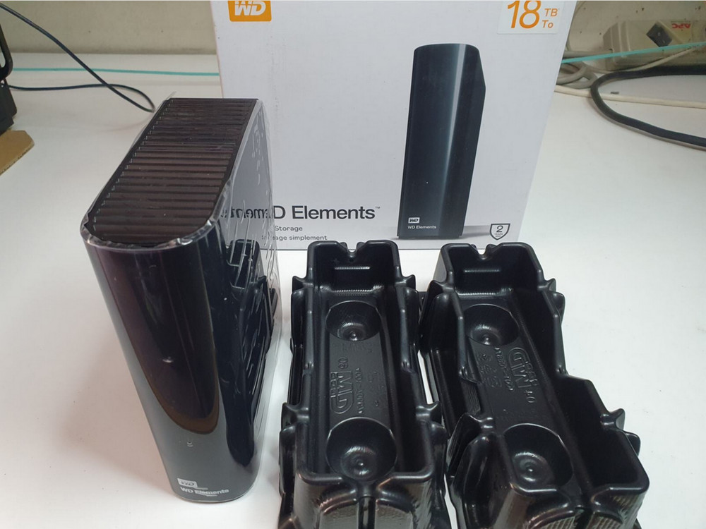 WD Elements 18TB Hard Drive