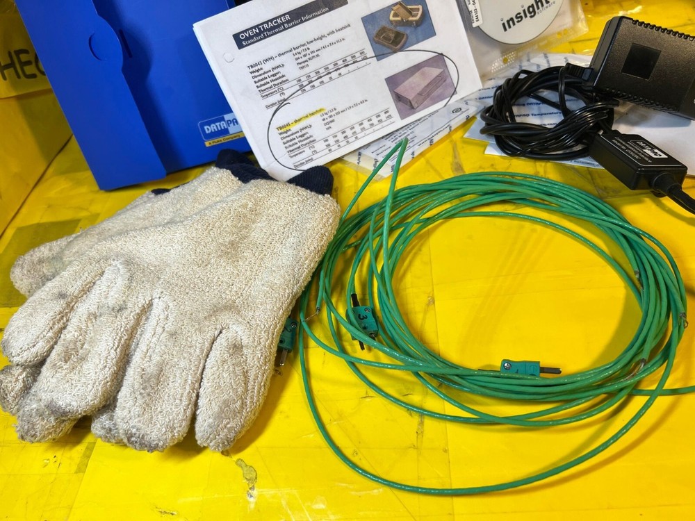 DATAPAQ DATAPAQ4 OVEN THERMAL TEMPERATURE PROFILING TRACKER SYSTEM KIT W BARRIER