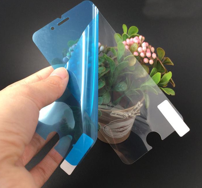 2 xNew iPhone 7 4.7 screen protectors, hard covers, soft explosion proof