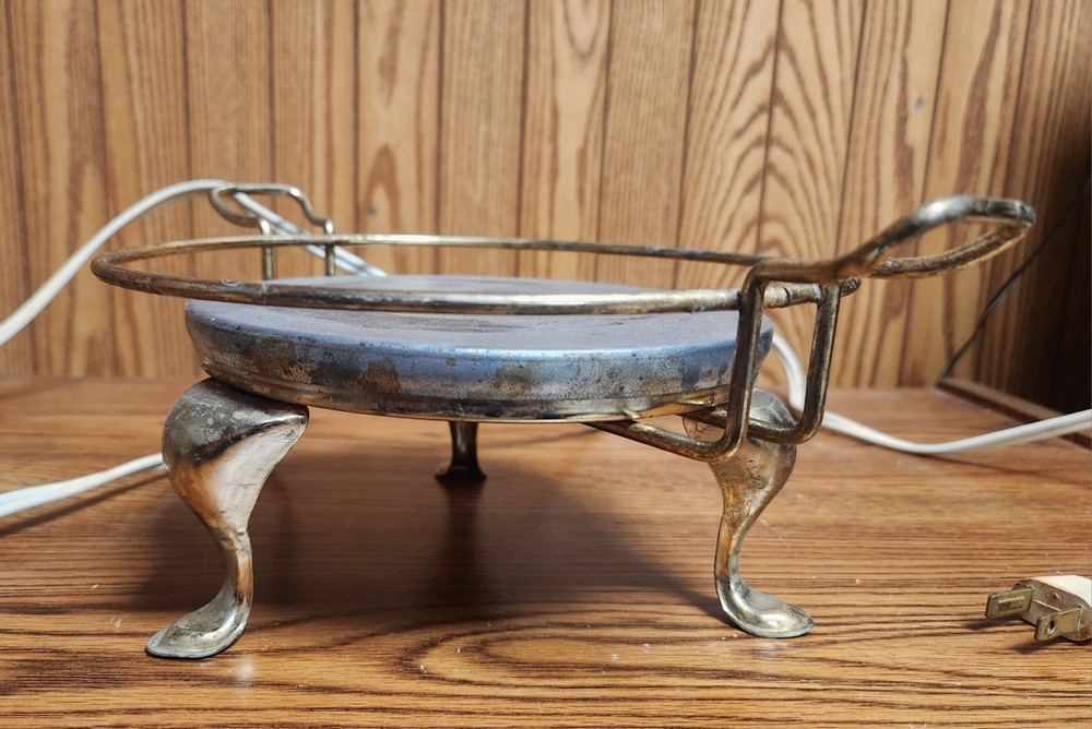 Vintage Atlantic Precision Works Round Warmer