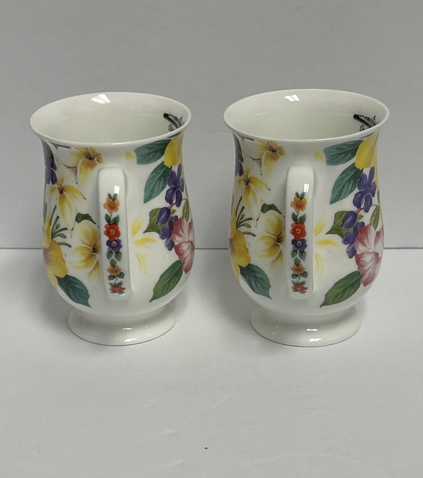 2 WREN china MUGS Mayflower Floral England Queen Elizabeth SHIP QE2 Tea Coffee