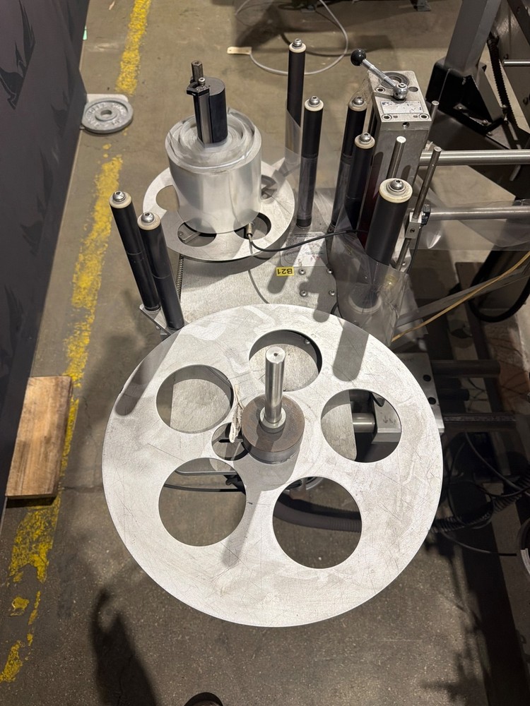 SLATE PACKAGING SYSTEMS Automatic Wraparound Labeler USED