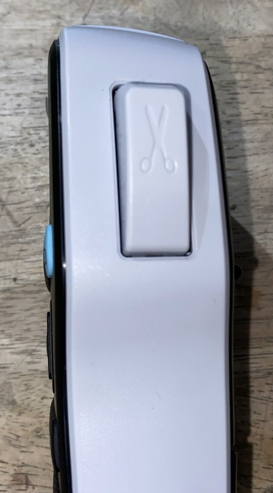 DYMO LabelManager 160E Portable Label Maker, Silver Glitter D1 Tape & 2 Labels