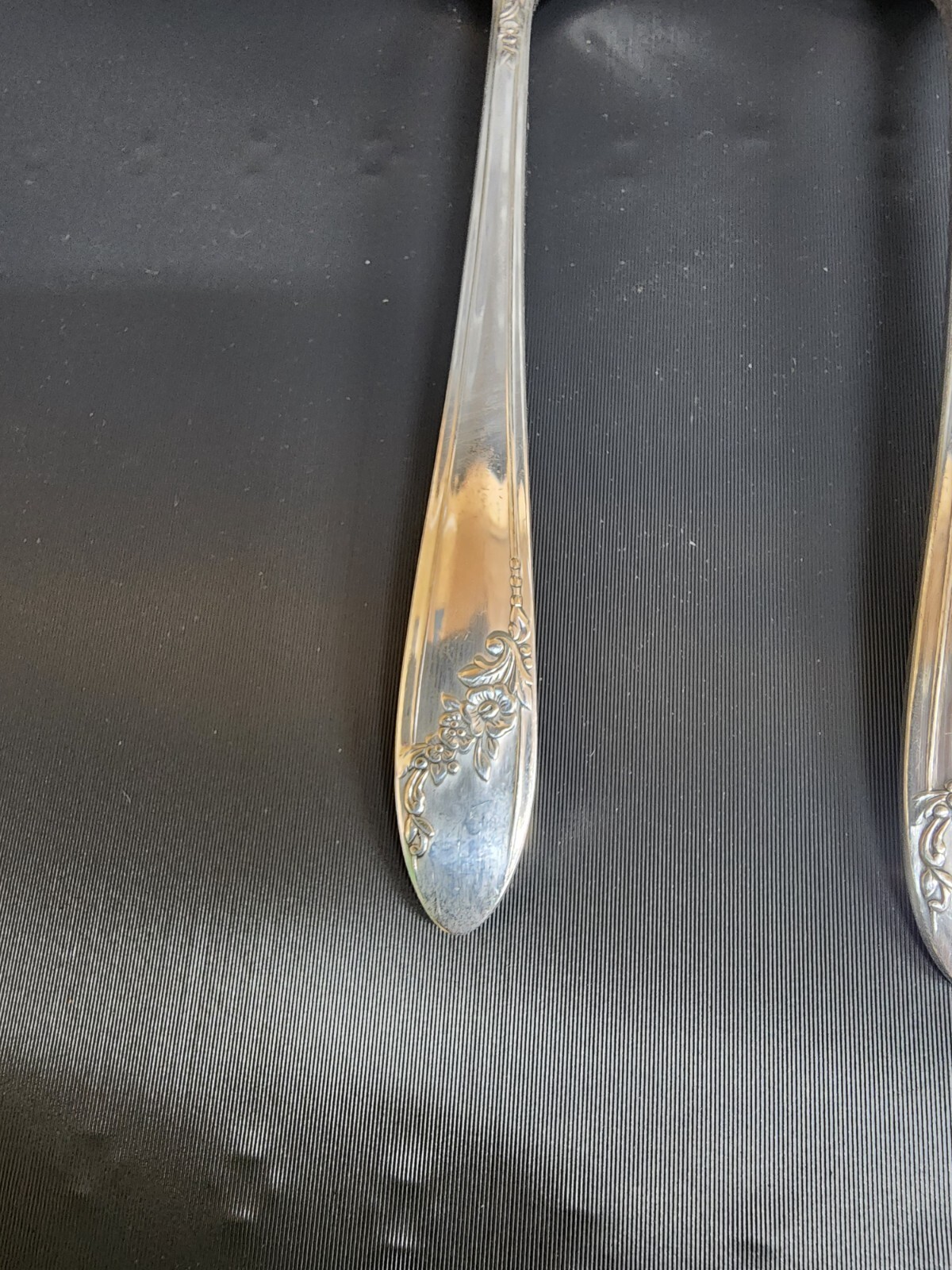 Set Of 4 Oneida Community Tudor Plate Queen Bess II Teaspoons