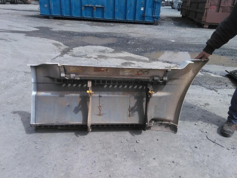 For 2013 FREIGHTLINER CASCADIA 125 SIDE FAIRING Left , MD