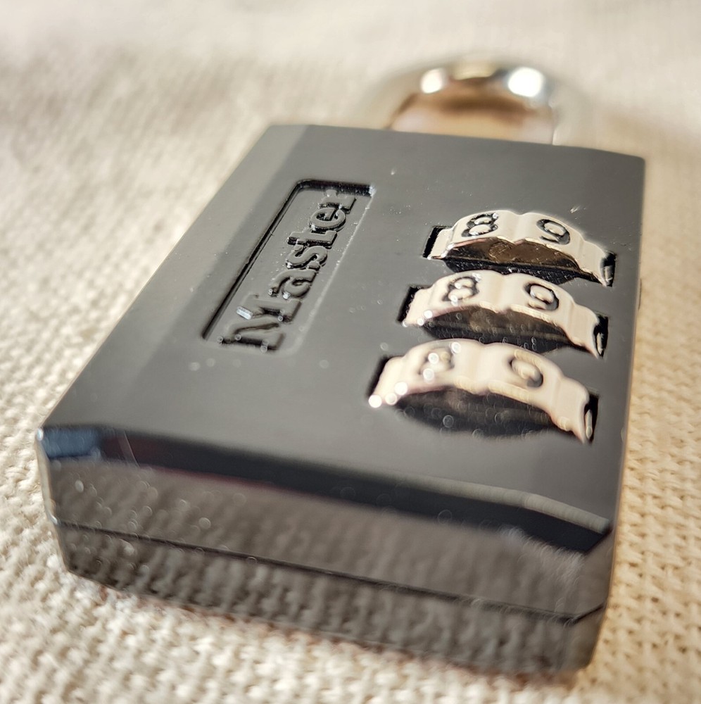 (1) Black Master Lock 3 Digit Combination Locker School Gym Storage Lock Padlock