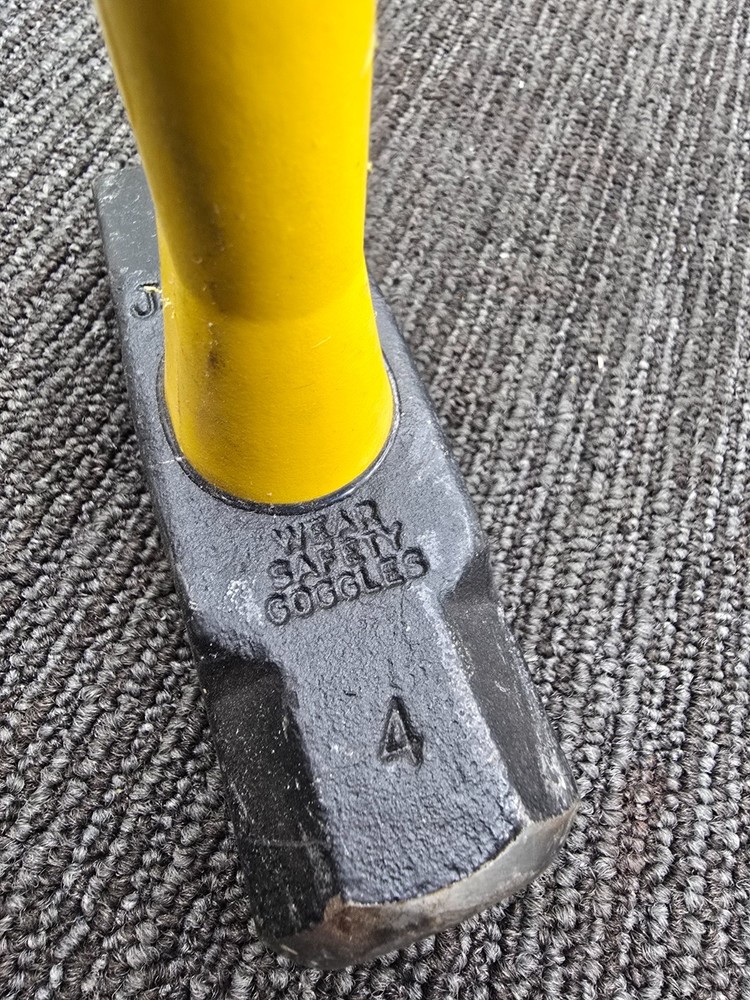 Jacketed Fiberglass Blacksmith Hammer 4 Lbs