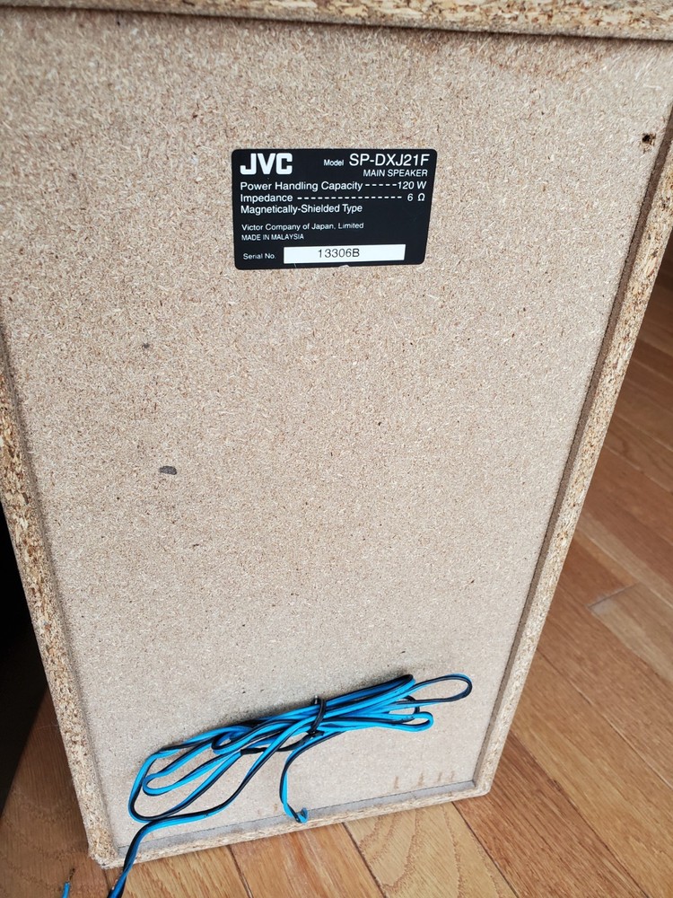 JVC DX-J21 Shelf Stereo Compact Component System 5 CD Cassette Player Works