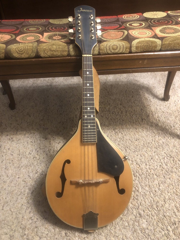 Mandolin