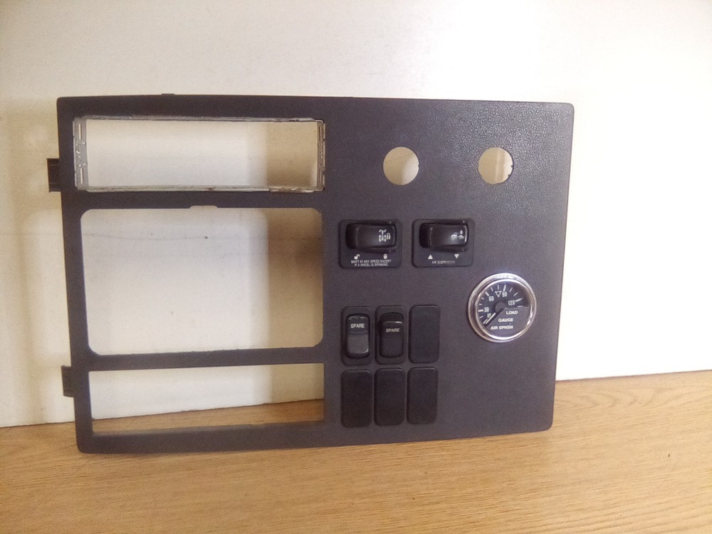 Peterbilt 387 Dash Panel S64-6114-1011012000