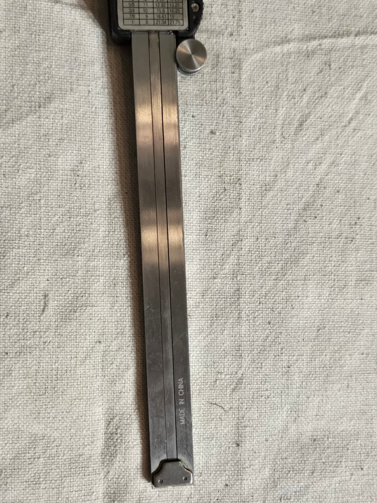 6 Digital Caliper, New battery, W/case