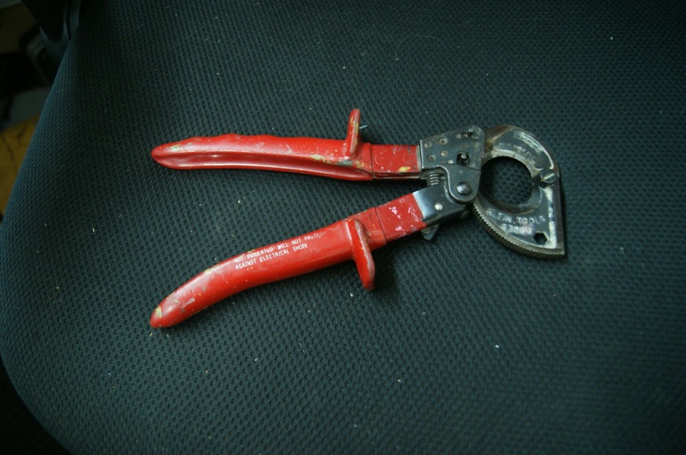 KLEIN 63060 CABLE CUTTER