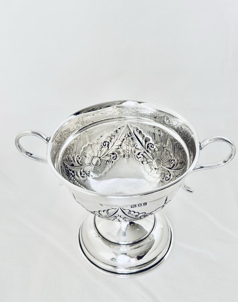 Solid Sterling Silver Twin Handled Cup London Fully Hallmarked 1932