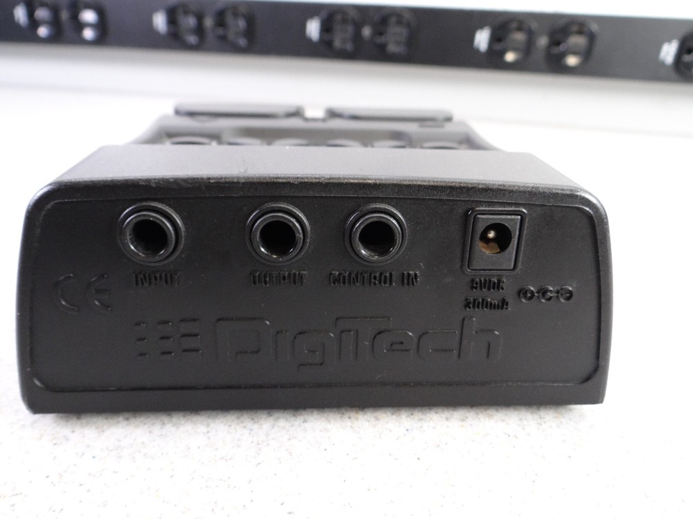 DigiTech RP55 Multi-Effects Guitar Processor RP55V- Missing Power Supply