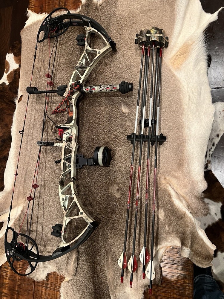 Bowtech Experience RH Compound Bow