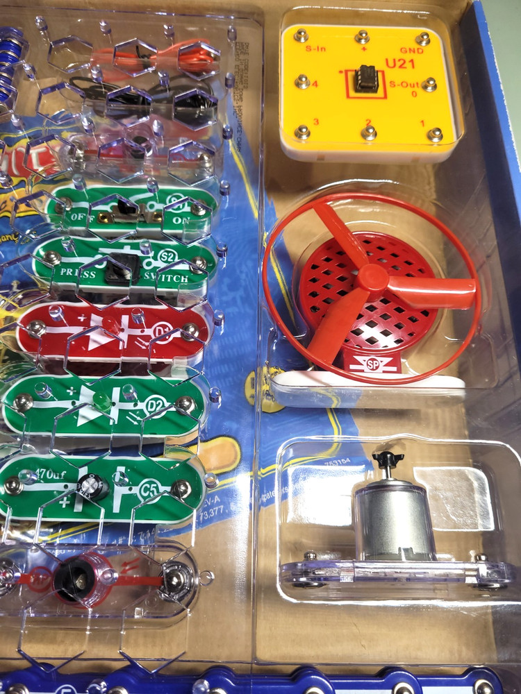 2x Sets Snap Circuits XP 2011 Microcomputer Kit SCXP-50 Elenco New + SC-100 Used