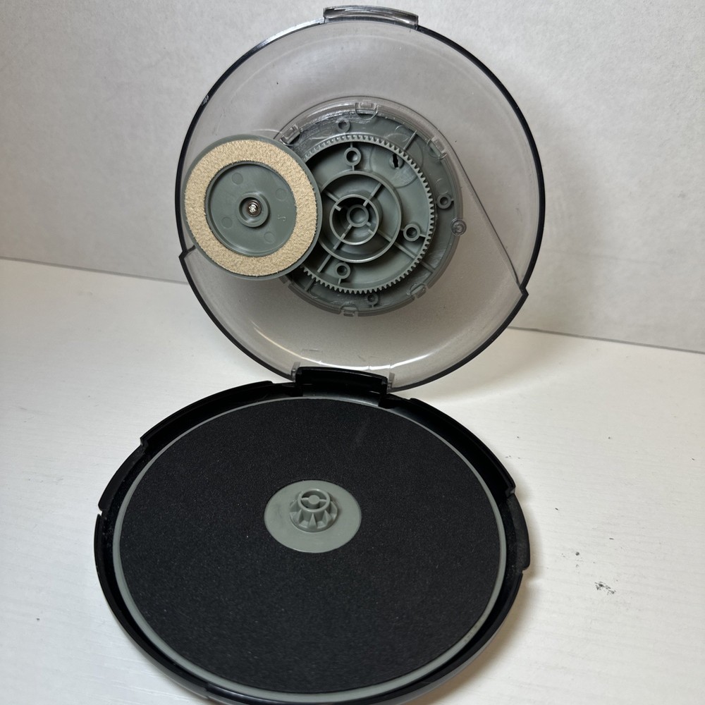 NEW GE Radial Blu-ray/CD/DVD Disc Cleaning System