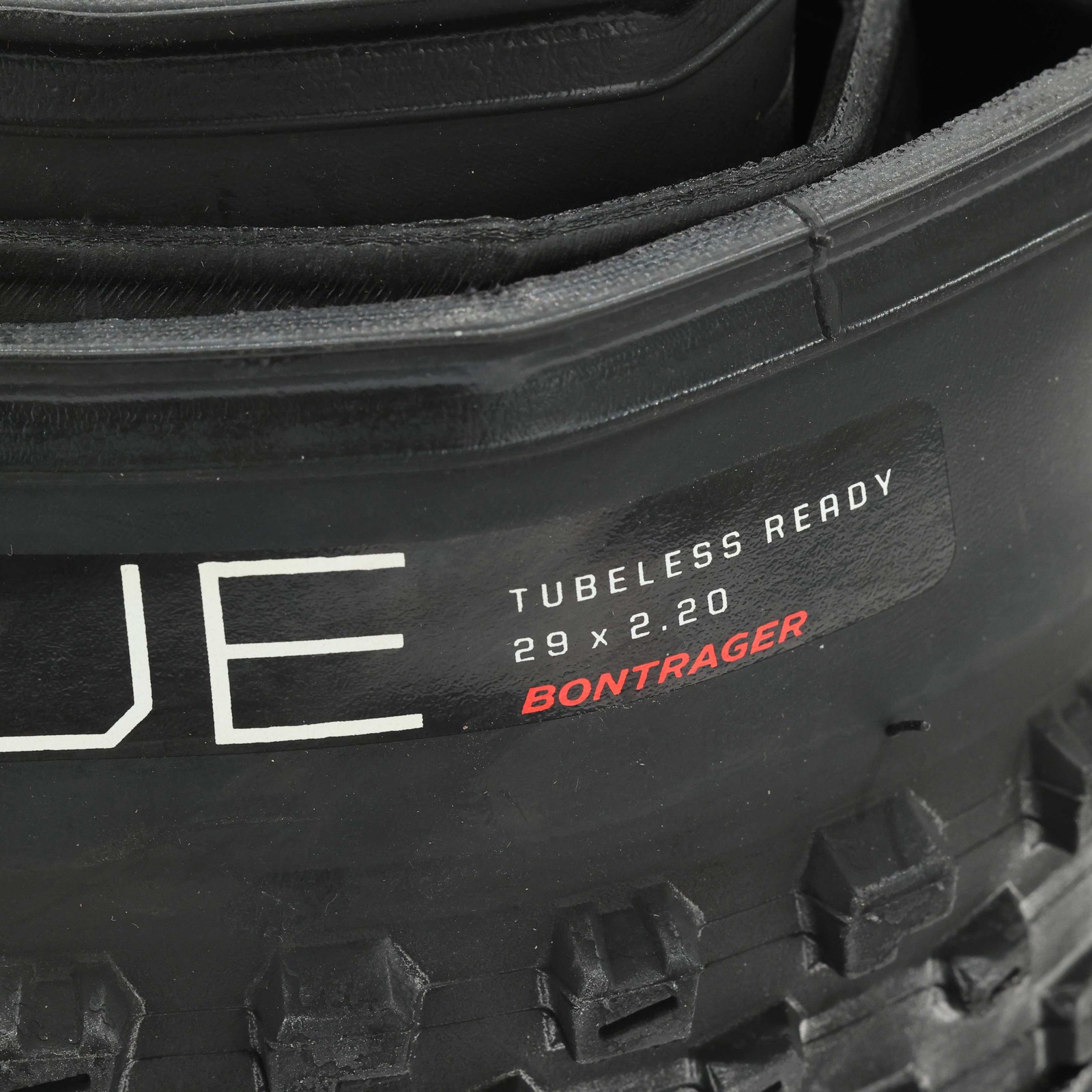 Bontrager Tire XR2 Team Issue 29x2.20 TLR