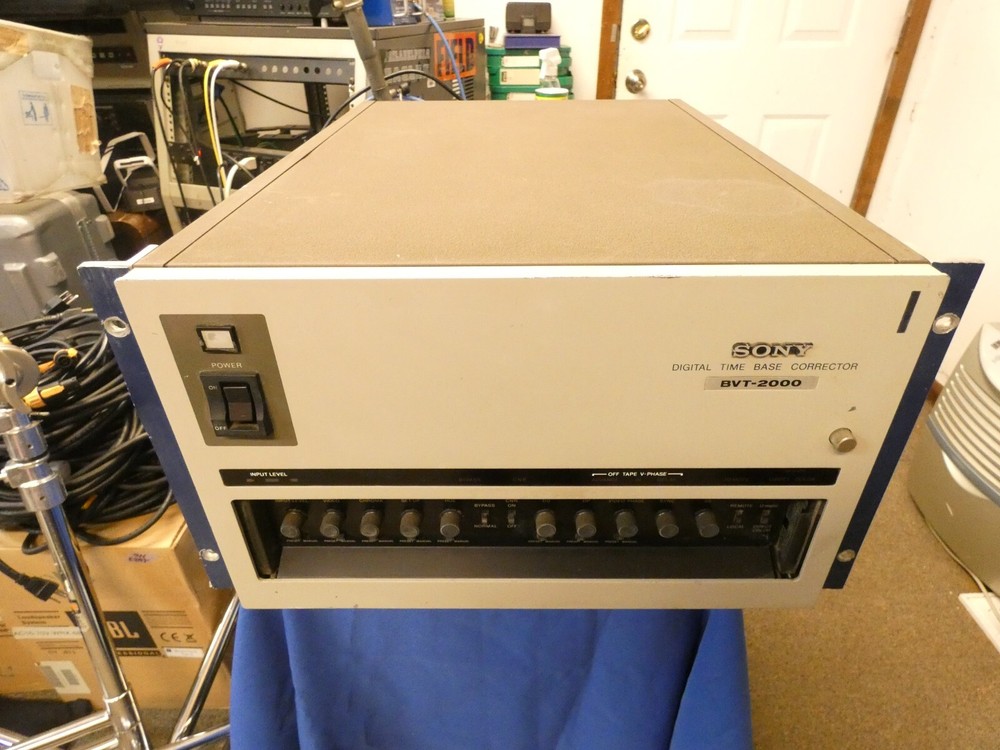 Sony BVT-2000 Time Base Corrector w/Boards see pics Read Ad for BVH-2000