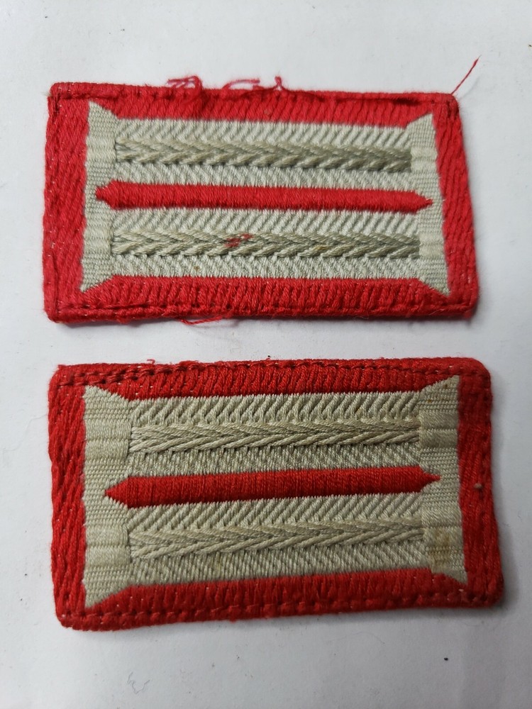 WWII German Collar Tab set of 2 Red