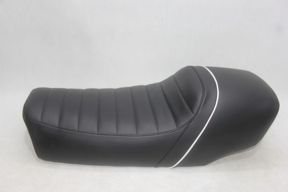 Yamaha RD400 RD400E E 1978 cafe racer motorcycle seat code: S1747