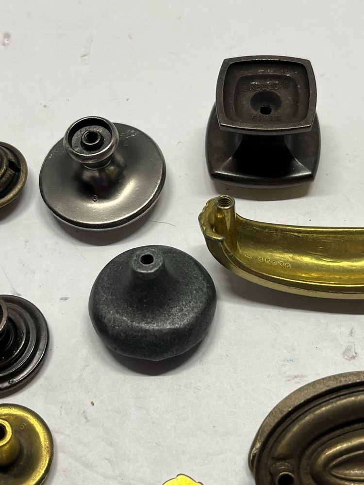 Vintage Lot (14) NOS Miscellaneous Drawer Pulls, Knobs, Etc.