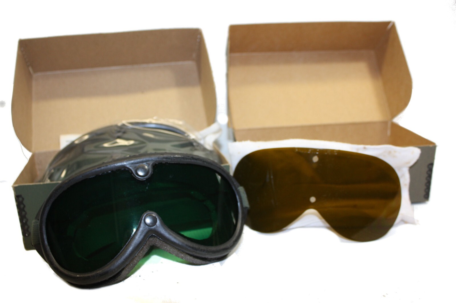 Goggles, Sun, Wind, And Dust. Ballistic/Lazer NOS- defective