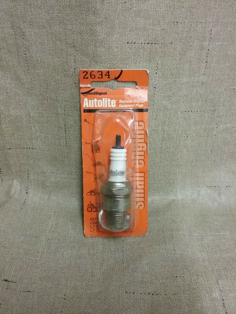 New Autolite Spark Plug 2634