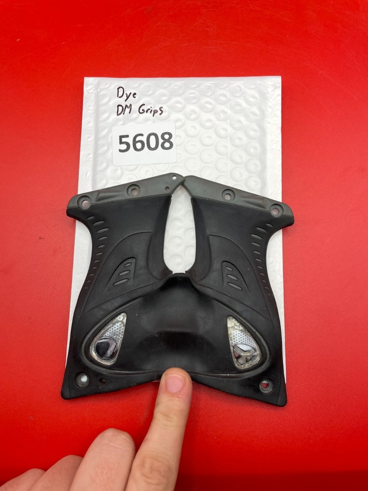 Dye DM Grips