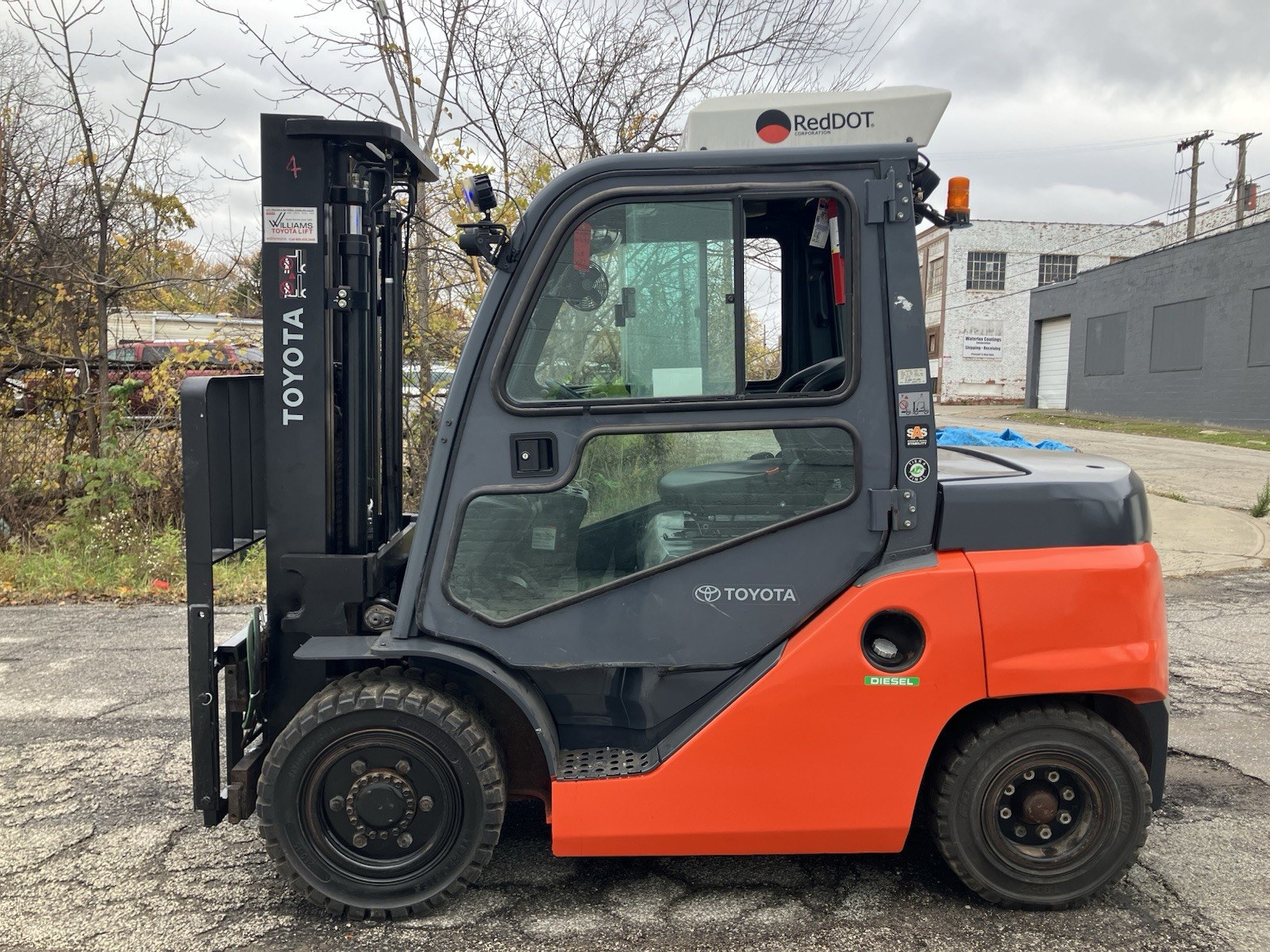 2020 Toyota 8000 LB Solid Pneumatic Forklift With Side Shift and 2 Stage Mast