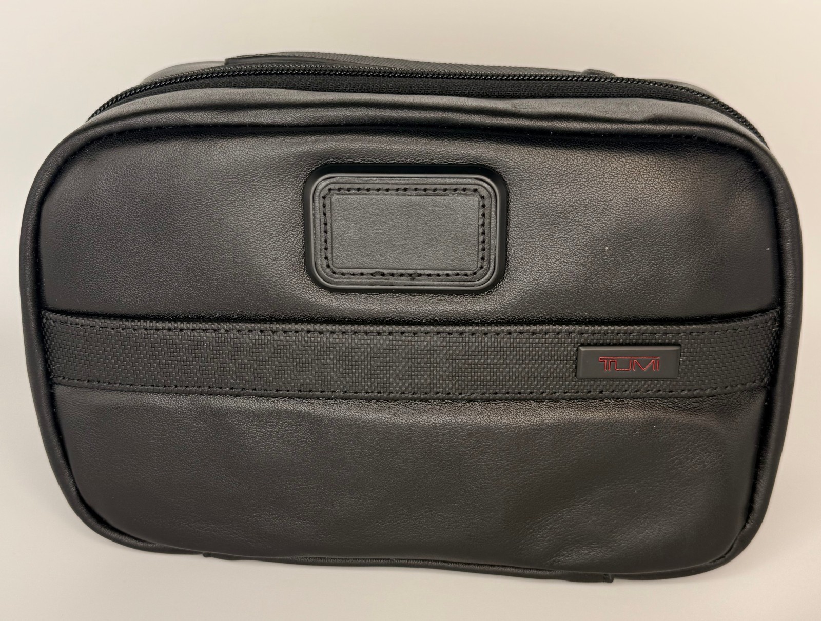 Tumi Alpha Split Travel Kit Black Leather Dopp Kit Toiletry Bag Travel Organizer