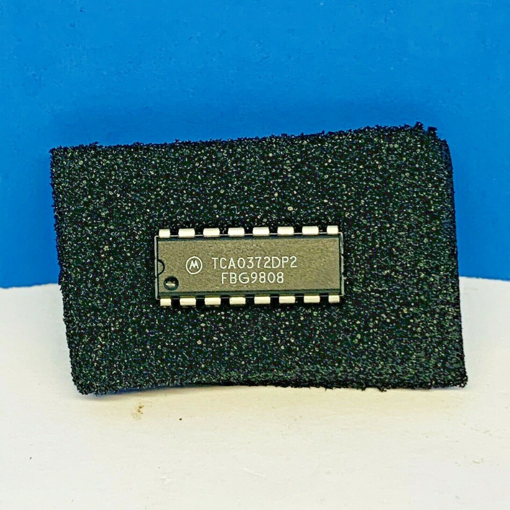 PHILIPS CDM3 INTEGRATED CIRCUIT POWER REGULATOR FOR CD PLAYER PC BOARD